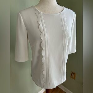 Ann Taylor S half sleeve white top w/scallop detail down the front. Really nice